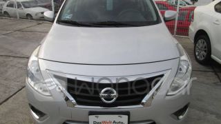 Autos usados-Nissan-Versa