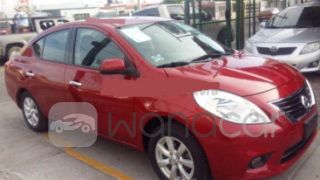 Autos usados-Nissan-Versa