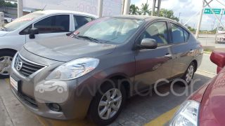 Autos usados-Nissan-Versa