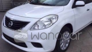 Autos usados-Nissan-Versa