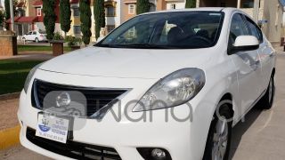 Autos usados-Nissan-Versa